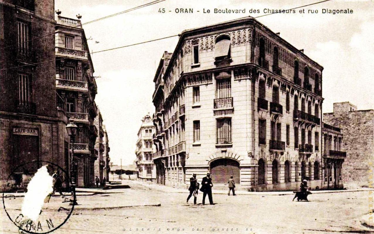 Oran - Boulevard des Chasseurs et Rue Diagonale - 1914.jpg